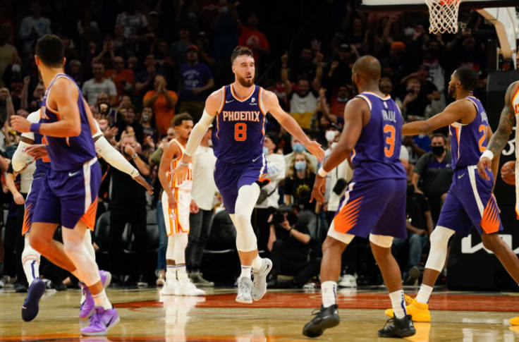I giocatori dei Phoenix Suns ottengono prestazioni efficaci